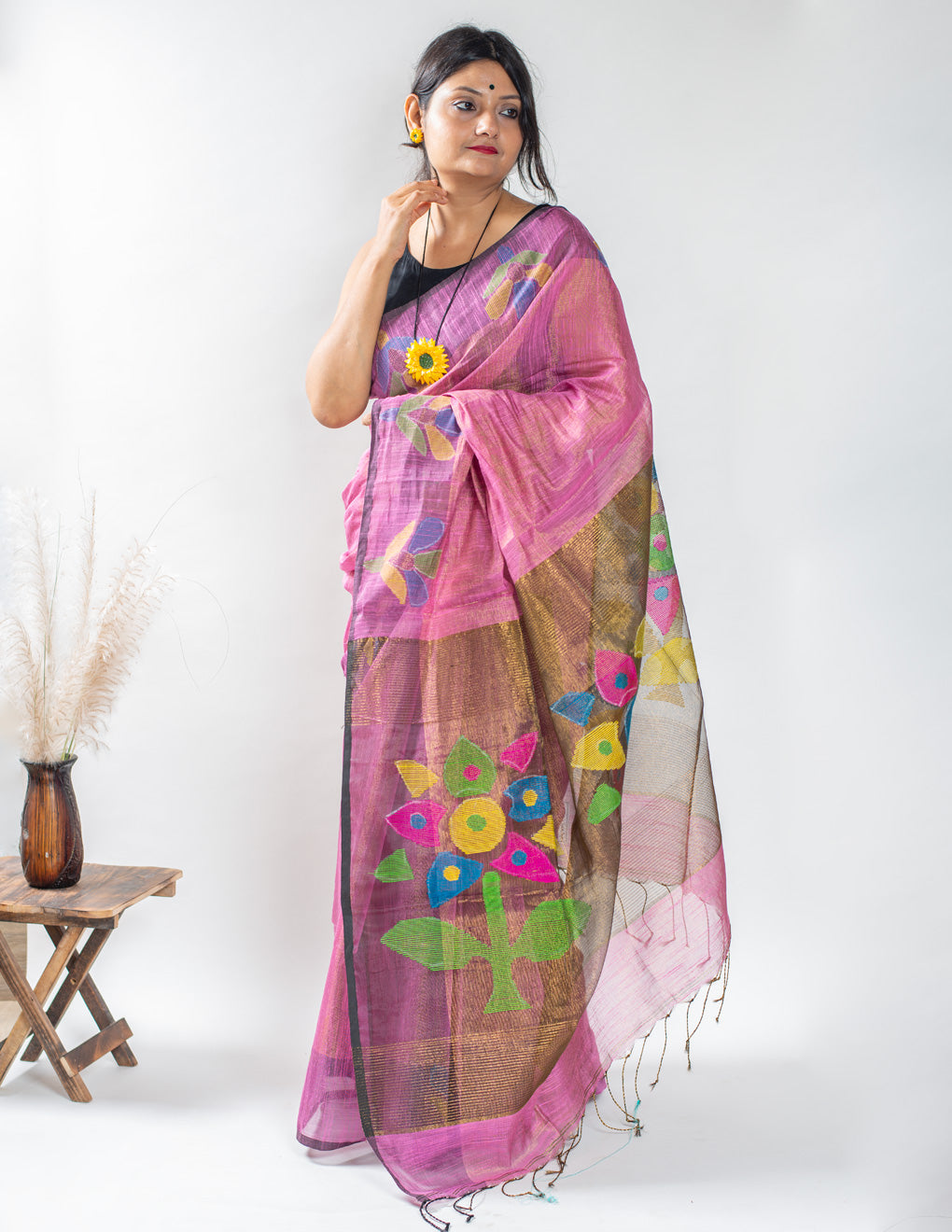 Magenta Handloom Muslin Tissue Jamdani Saree