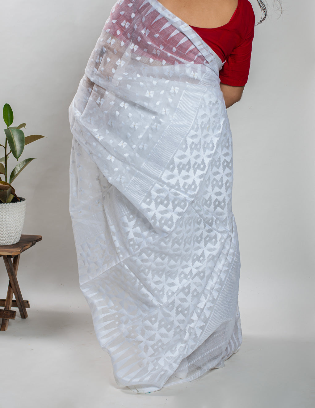 White Handloom Cotton Soft Jamdani Saree
