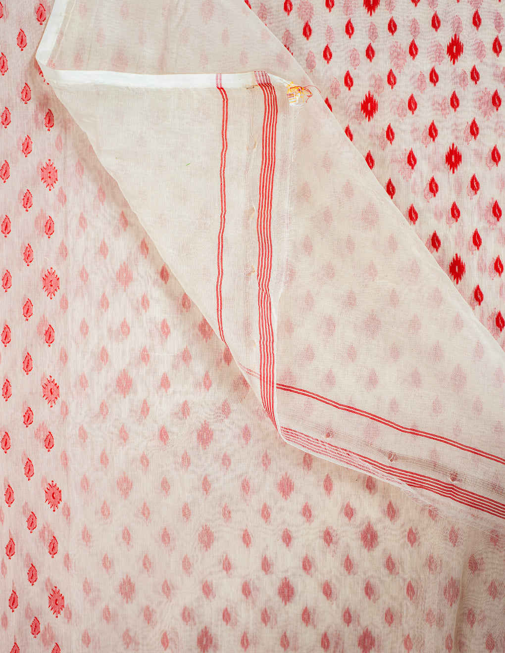 White & Red Handloom Cotton Soft Jamdani Saree