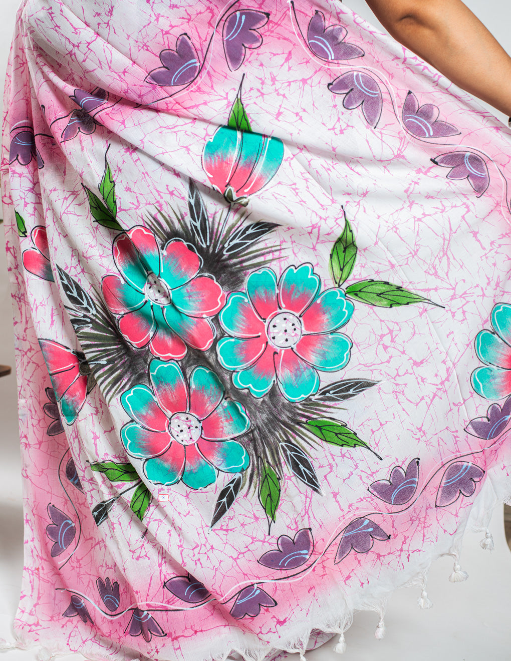 White Handloom Cotton Hand Painted Saree