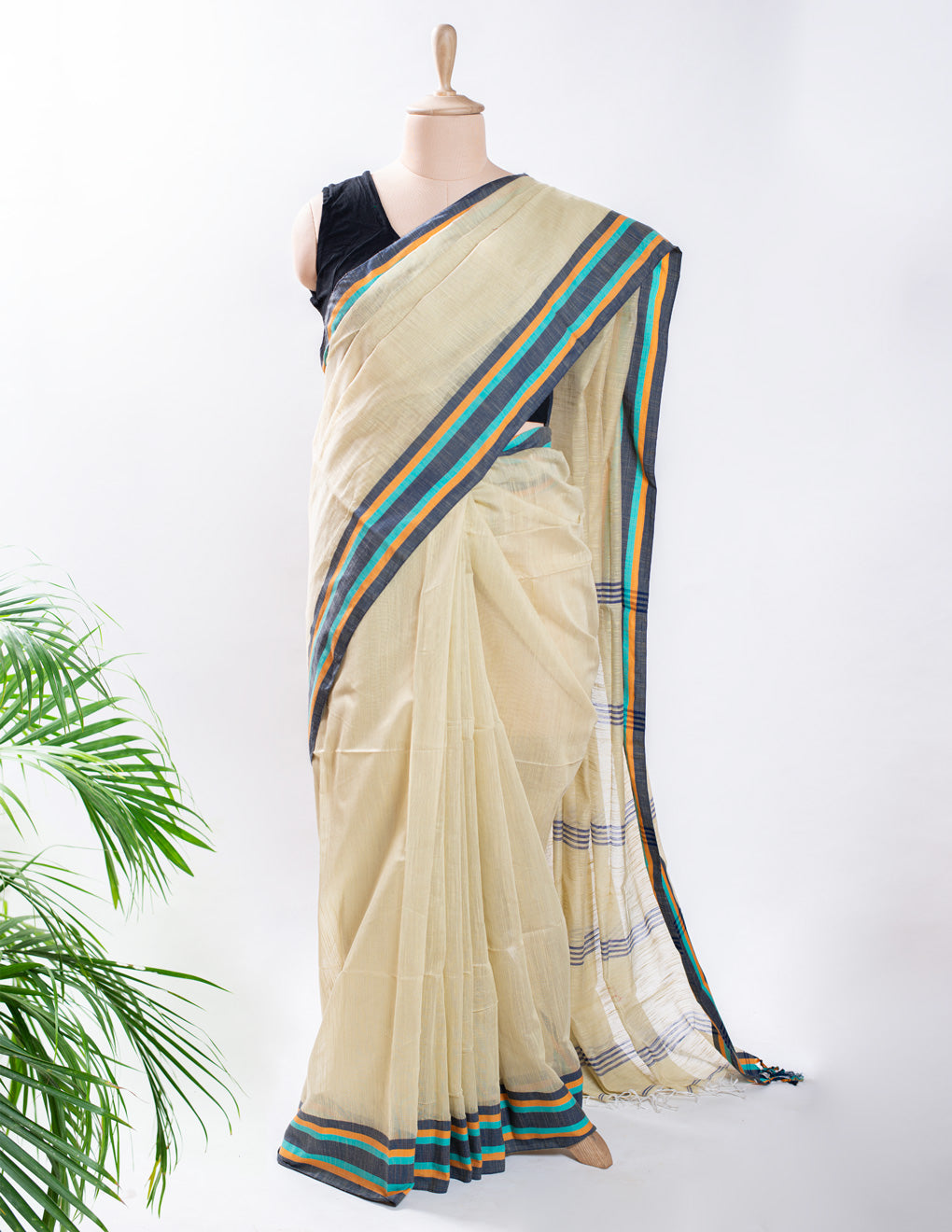 Beige Plain Cotton Handloom Saree