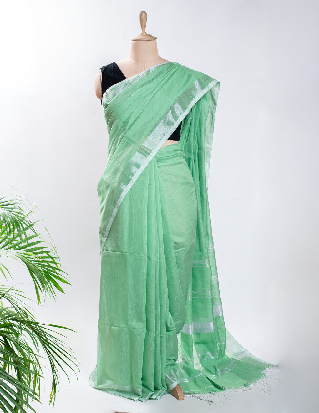 Green Plain Linen Handloom Saree