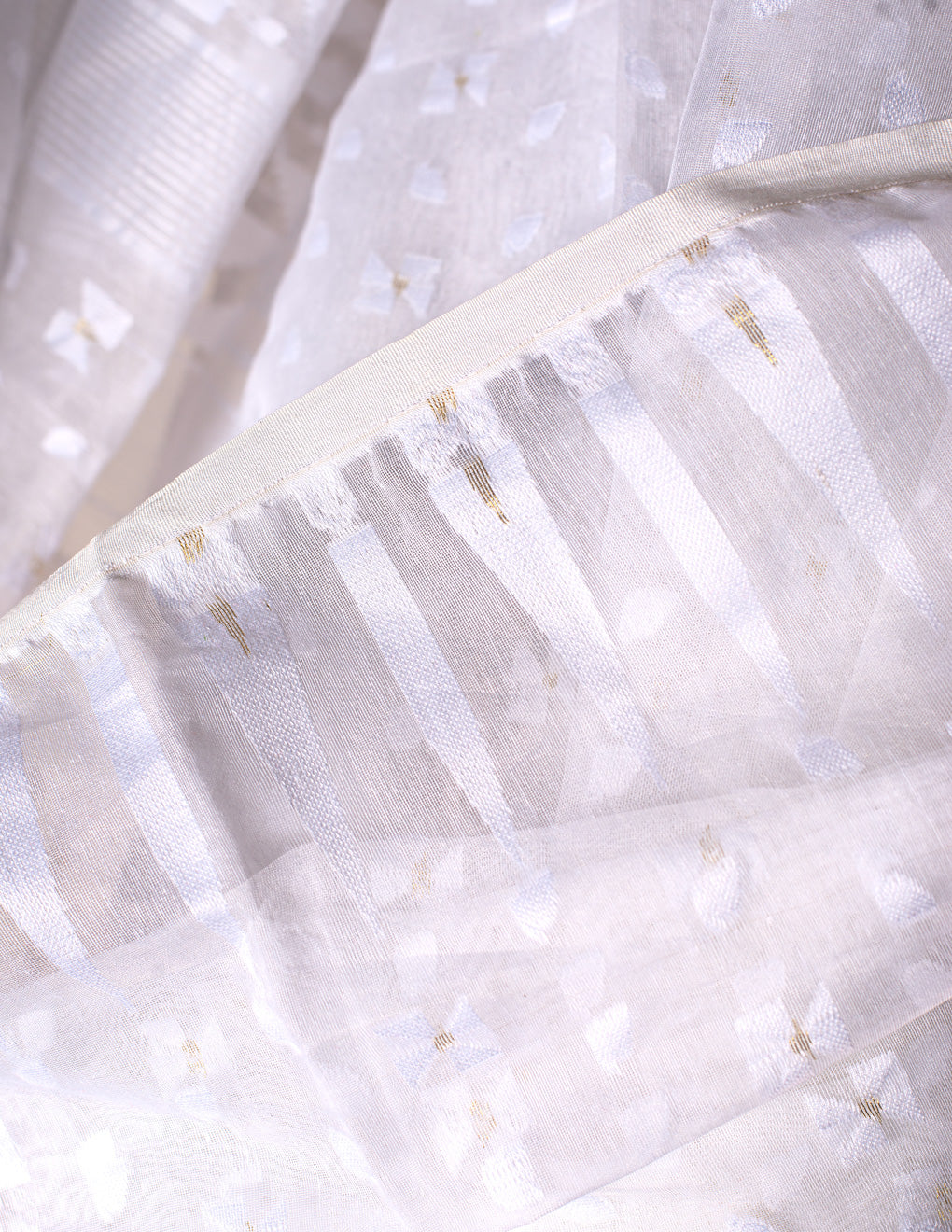 White Handloom Cotton Soft Jamdani Saree