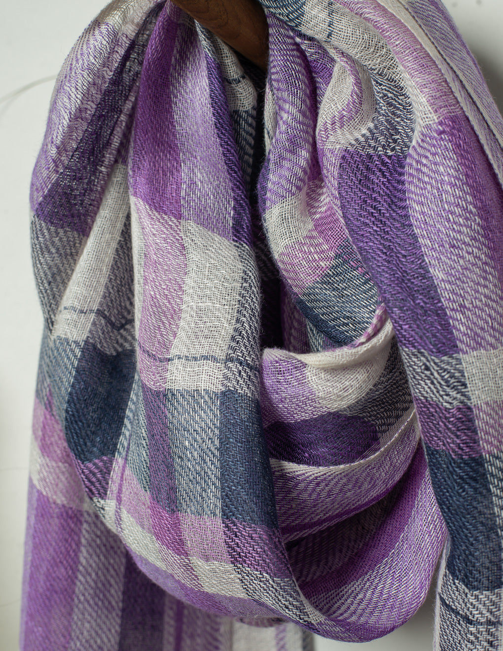 Mauve Check Woven Bhagalpuri Linen Stole