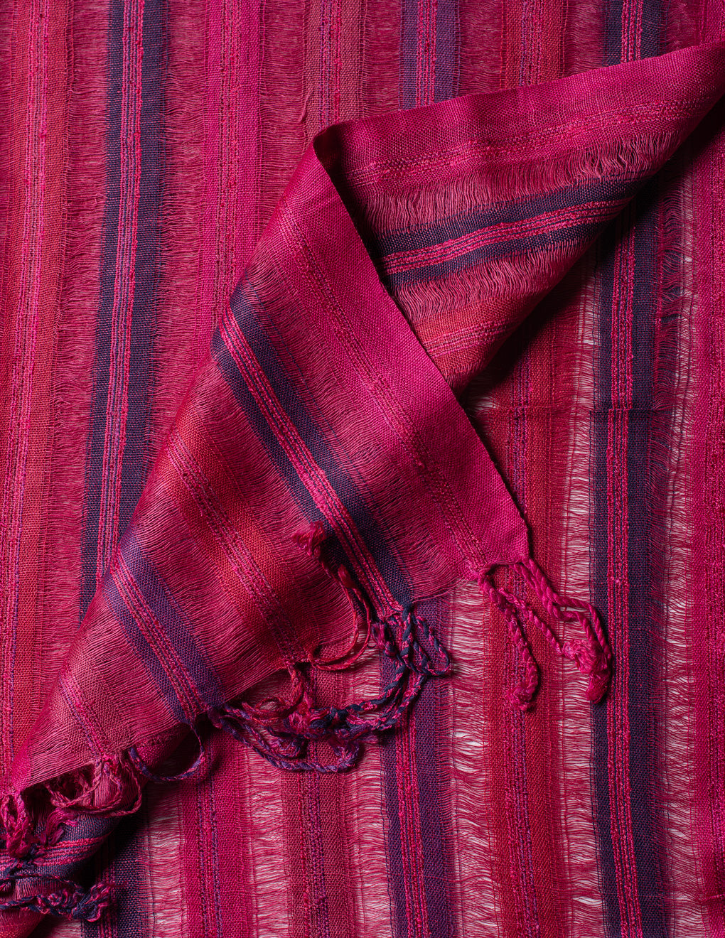 Magenta Woven Bhagalpuri Linen Stole