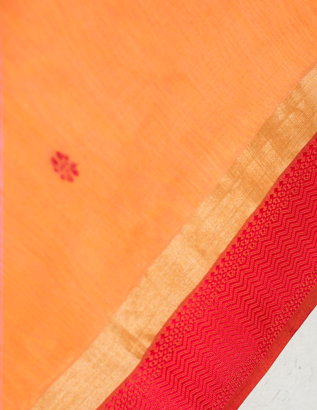 Coral Hand Woven Pure Maheshwari Silk Buti Saree