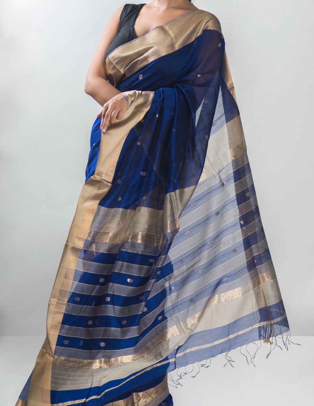 Blue Hand Woven Pure Maheshwari Silk Buti Saree